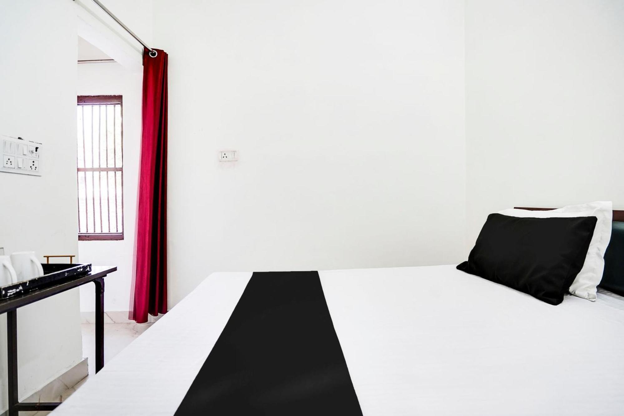 Hotel O The Moon Барели Экстерьер фото