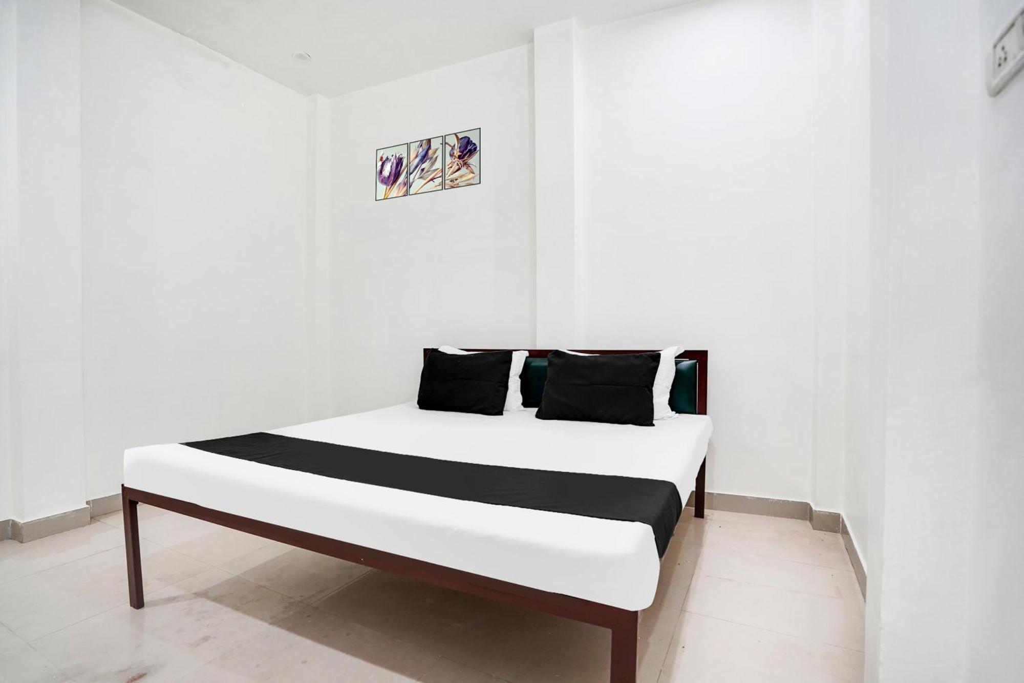 Hotel O The Moon Барели Экстерьер фото