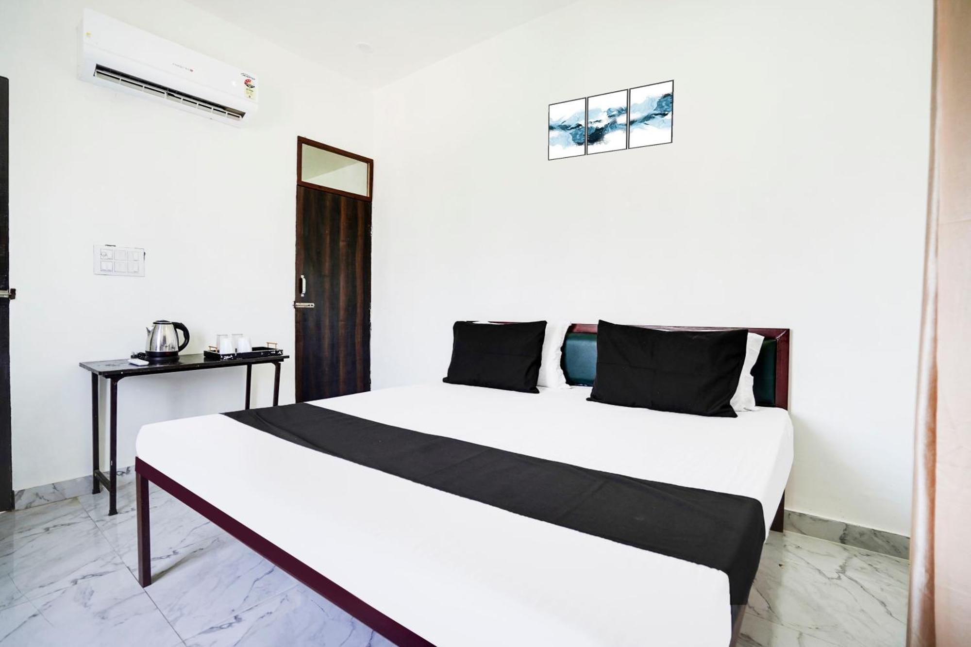 Hotel O The Moon Барели Экстерьер фото