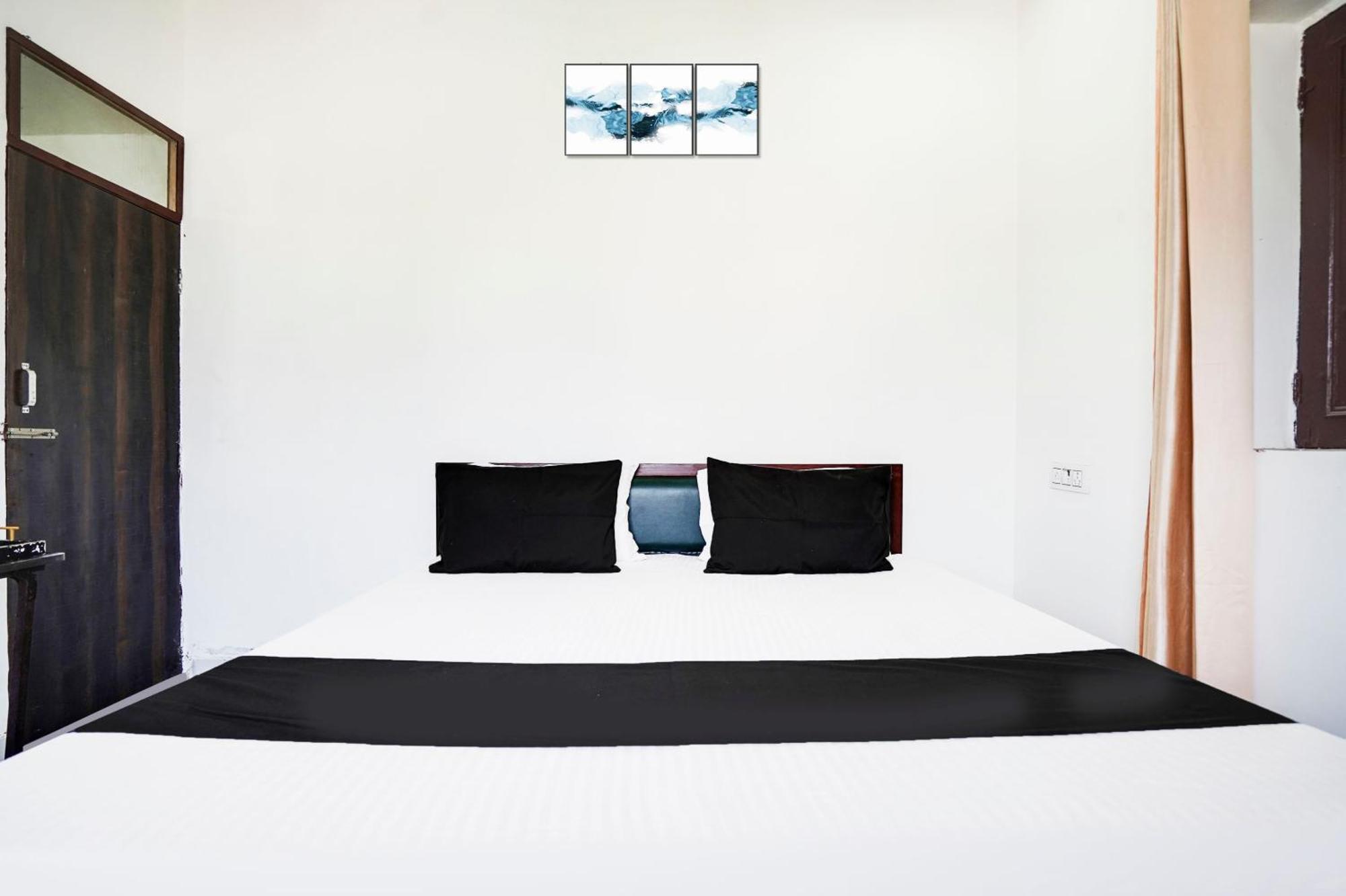 Hotel O The Moon Барели Экстерьер фото